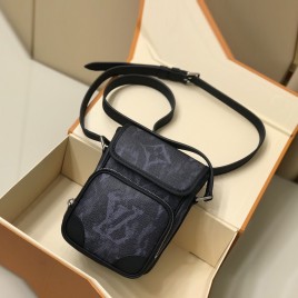 LOUIS VUITTON 루이비통 아마존 나노 메신저백