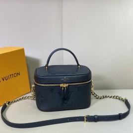 LOUIS VUITTON 루이비통 베니티 PM