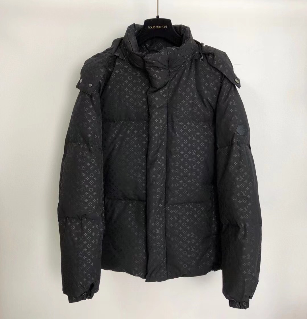 21Fw 루이비통 모노그램 Staples Edition 구스다운