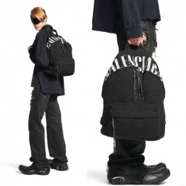 25년 발렌시아가 그래피티 로고 익스플로러 백팩 2종 1017