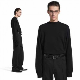 25년 발렌시아가 로고 장식 라운드 블랙 니트 1021