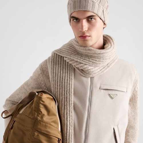 프라다 로고 캐시미어 다운조끼